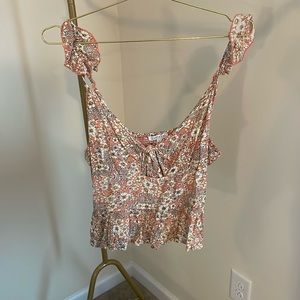 Large spaghetti string top